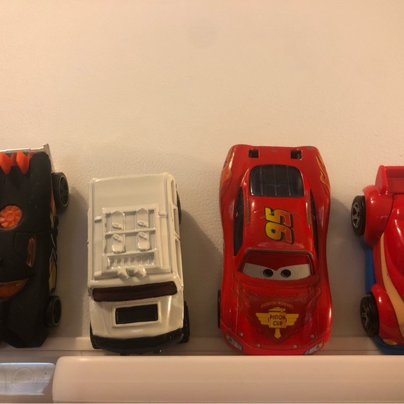 4 Hot Wheels Cars Lightning McQueen, Mario, HWPD, prototype H-24 - Picture 10 of 10
